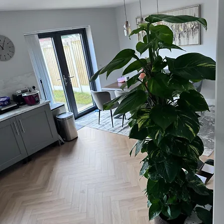 Double Bedroom With Private Bathroom Close To Center Habitación en casa particular *